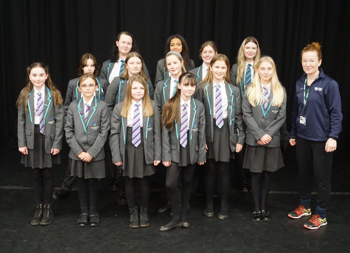 HelloRidgewood's tweet photo. Last Friday, Rachael Mackenzie spent time with some Y10/11 students discussing ways to support Y7/8 mentees for the Active in Mind Project. Students spent time together completing team building exercises and discussing topics around well-being as part of a 6 week mentor program. https://t.co/DwBcpDTTc1