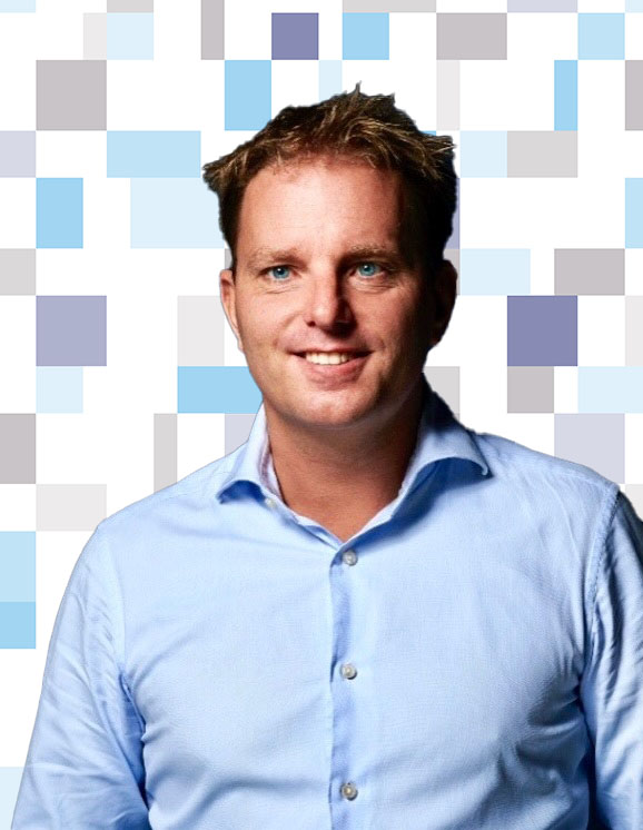 Bas de Groot is vanaf 1 februari 2023 lid van het bestuur van de Stichting Tuchtrecht Banken. Vanaf 1 maart 2023 zal hij Dominique Dijkhuis opvolgen als secretaris. Vanwege haar drukke werkzaamheden neemt Dominique Dijkhuis afscheid van het bestuur.ow.ly/AKwi50MO6jU