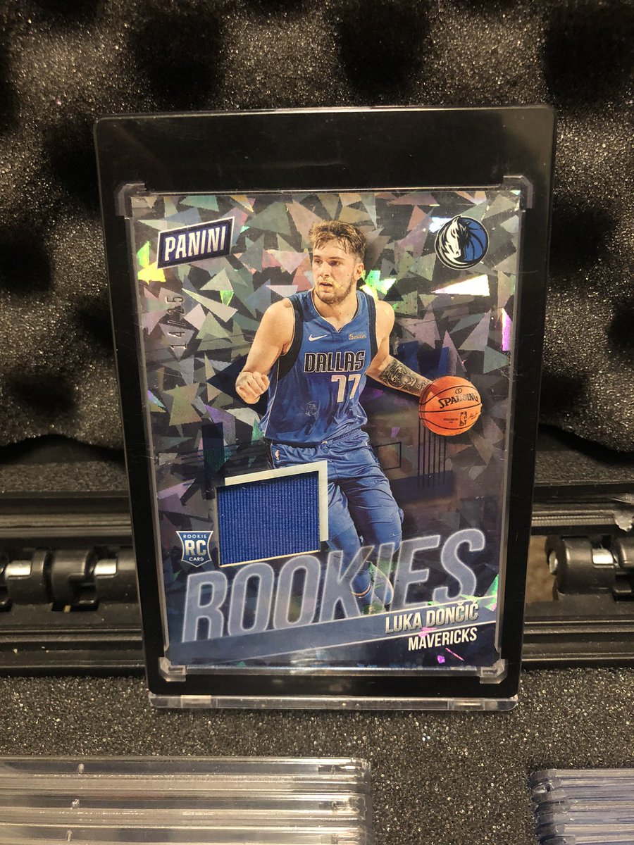 bobbbbbbi's tweet photo. @stokesboyscards @sports_sell @SportsSell3 @TonysCards @CardboardEchoes @HobbyConnector Luka /25 $300 tv https://t.co/wts2cppMii
