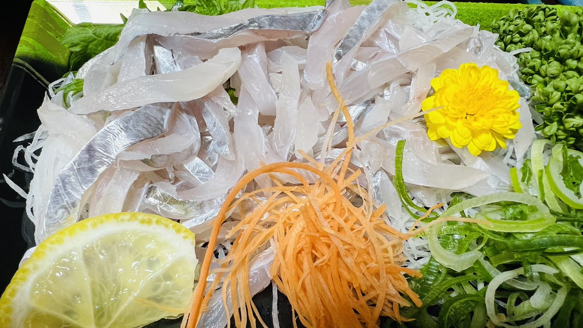 「今日のビール。と、お刺身。サヨリとタチウオ。 」|とだ勝之4/29,30MakerFaireKyotoのイラスト