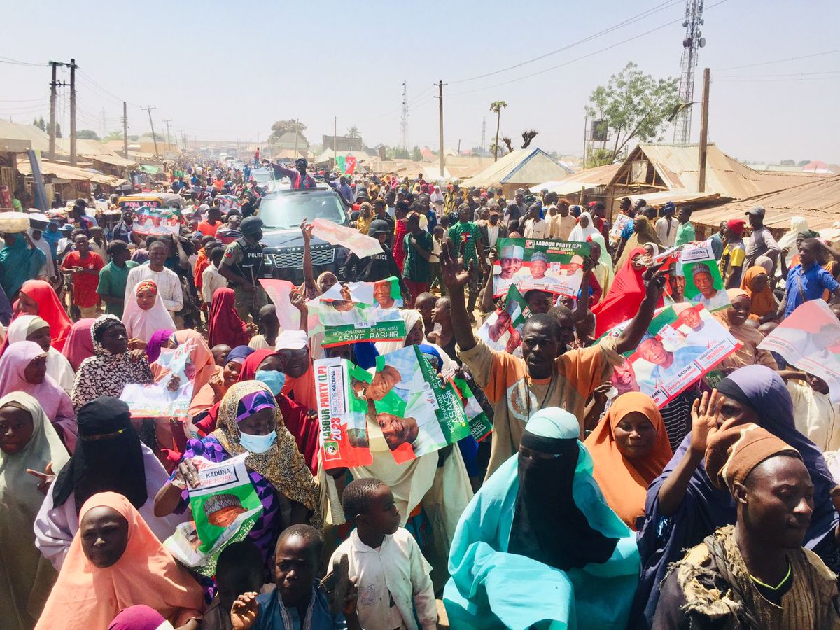 ChuksEricE's tweet photo. People of all backgrounds in Igabi LGA came together to show passionate support for a brighter future. Hope, unity, determination inspire the masses as they stand together for a common goal.
A better Kaduna is possible.
-@joe_asake

#ObiDattiInAbuja  #SecureKaduna
#SaiObi https://t.co/2zPa4iLmBE