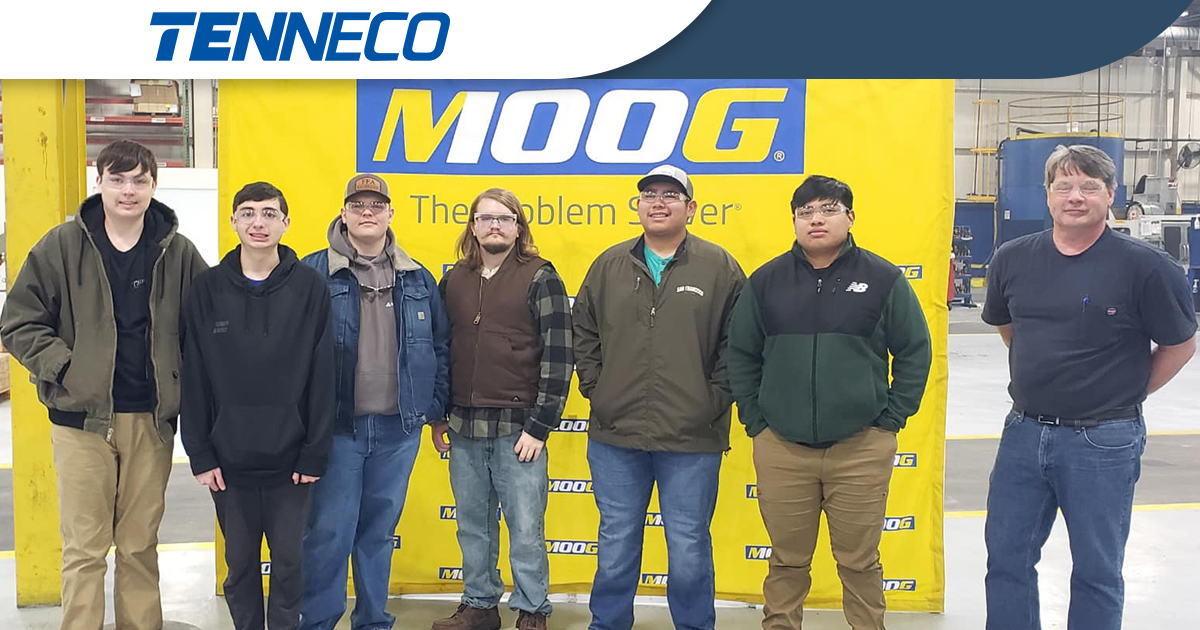 TennecoLLC's tweet photo. Team members in Boaz, AL hosted a group of students from the local high school. Boaz is home to Tenneco's #MOOG steering and suspension manufacturing. The students enjoyed touring the plant and learning about many career opportunities.  #BoazAL #Suspension https://t.co/YRNDTMh9mR