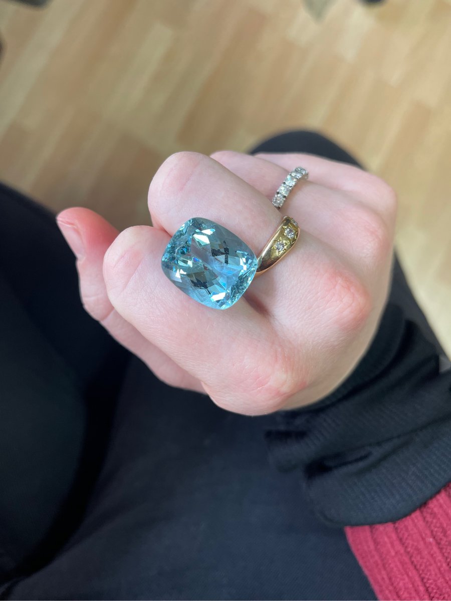28.82ct cushion aquamarine 💙