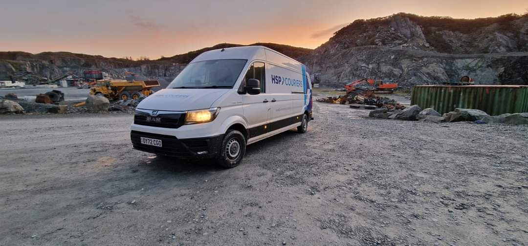 Dedicated to Northern Ireland ? No problem.

Goods collected from Coalville LE67 @ 8pm last night.
Delivered to a construction site in Belfast 7:45am this morning.

We deliver on our promises, and aren't your average express courier company !

#sameday #delivery #dedicated