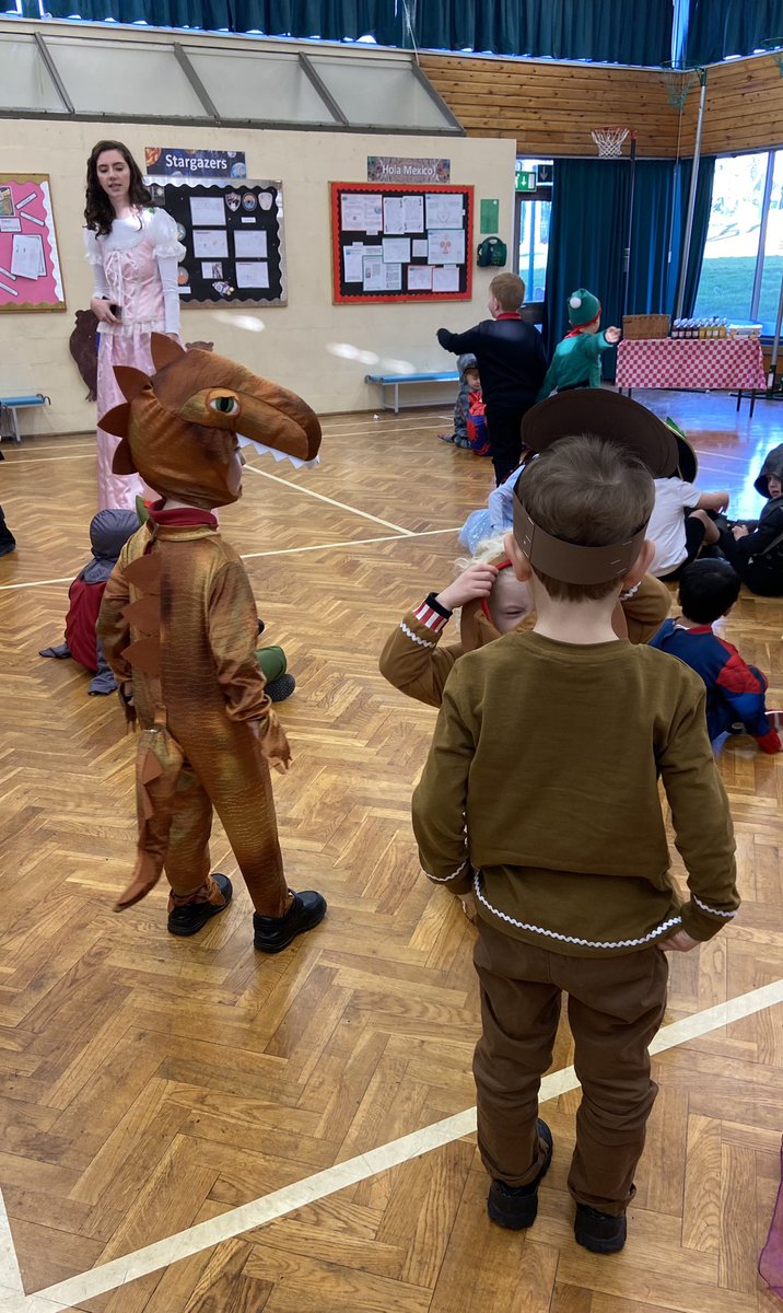 BrunswickS13's tweet photo. The F2 Fairytale ball has begun, donβt they all look fabulous. #excitinglearning #justanotherThursday π€©ππ§π»ββοΈπ§π¦ https://t.co/BLg9QV7Ecl