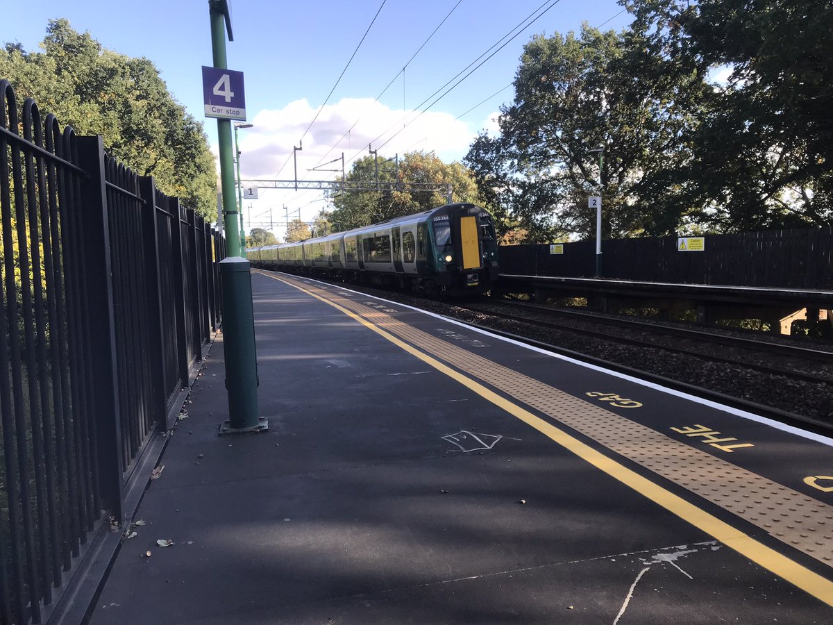 All_UK_Stations's tweet photo. Apparently itβs #ThreefiftyThursday today! https://t.co/ACegfnxBGr