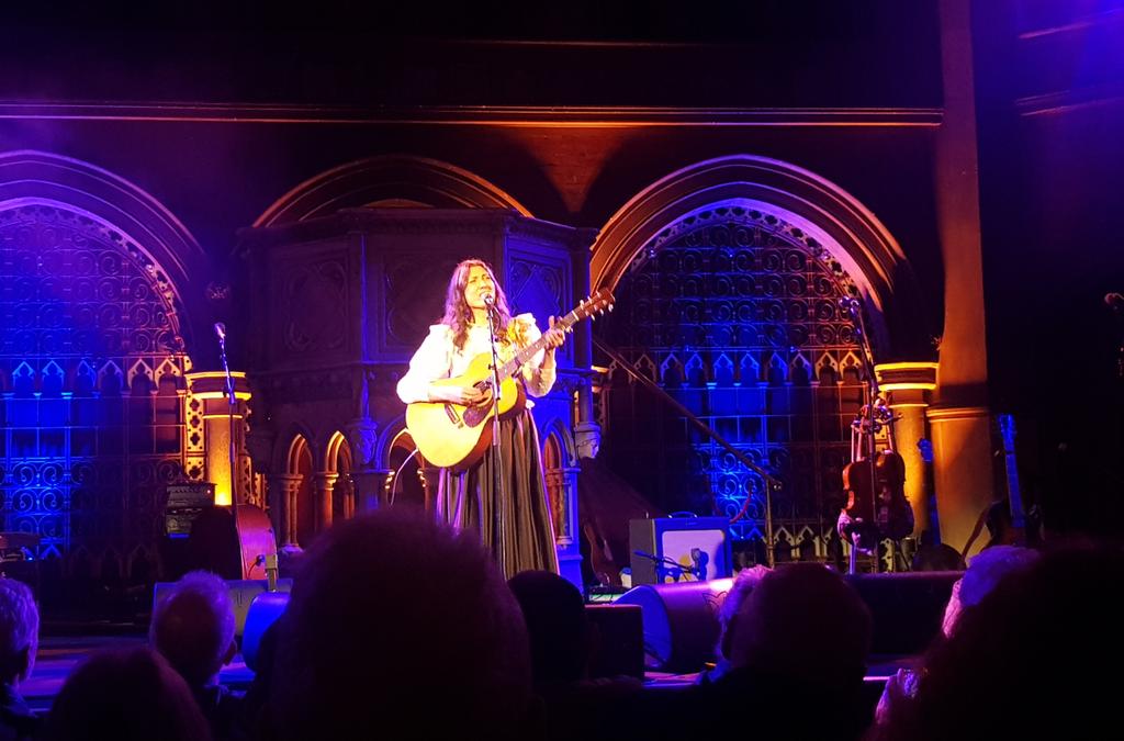 Had the luck (well the sister's foresight) to be @unionchapeluk twice in 1 week seeing the standing-ovationary, fastest-fingered @NickelCreek & our loyal fave, the divine @aleladianemusic who generously played her classics alongside stunning new repertoire #livemusic #pirates