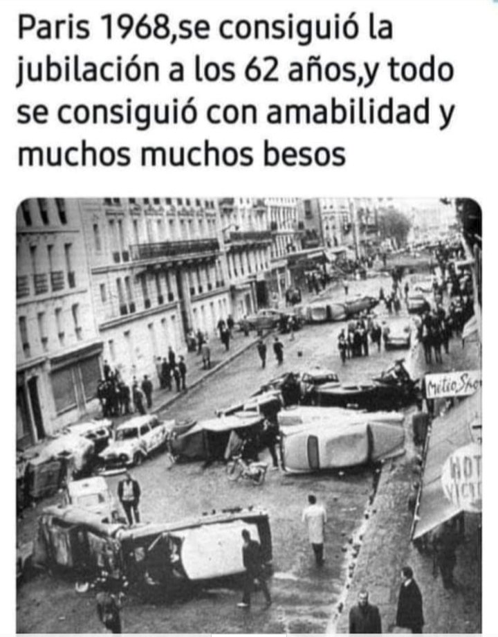 Antonio05660367's tweet image. Ayer Pablo Iglesias en, #LaBase 2×70 – #VuelvenLasGrandesHuelgasAEuropa, decía en chanza, "pásame el cóctel molotov"
Pues lo mismo NO hay que tomarlo tan en broma👇