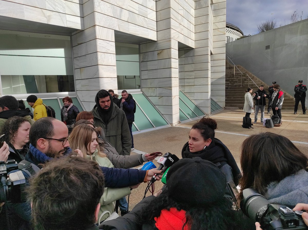 cupnacional's tweet photo. 🔴 Marina Gispert d'@Arran_jovent: «És una operació d'estat contra el jovent de l'esquerra independentista. Son detindues just una setmana després del darrer agent infiltrat amb #EspionatgedEstat» https://t.co/cnIVvf6A1Q