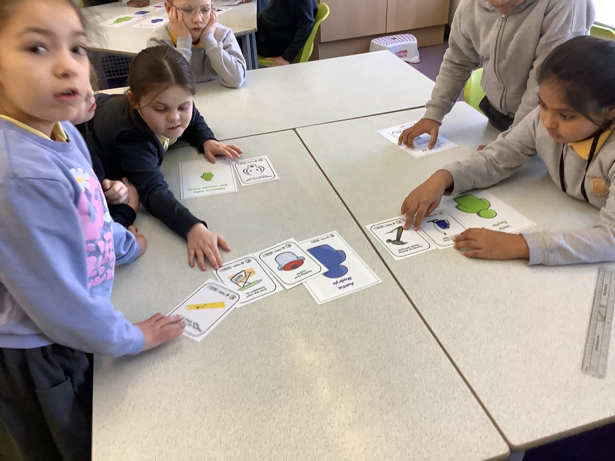 StJosephsRCPri2's tweet photo. Our final Spectrum workshop today in St Teilo! We have learnt a lot to help us with our relationships with others and our wellbeing! #wellbeinghealth @spectrumcymru Thank you Mrs Curtis! https://t.co/1qQLekpqgq