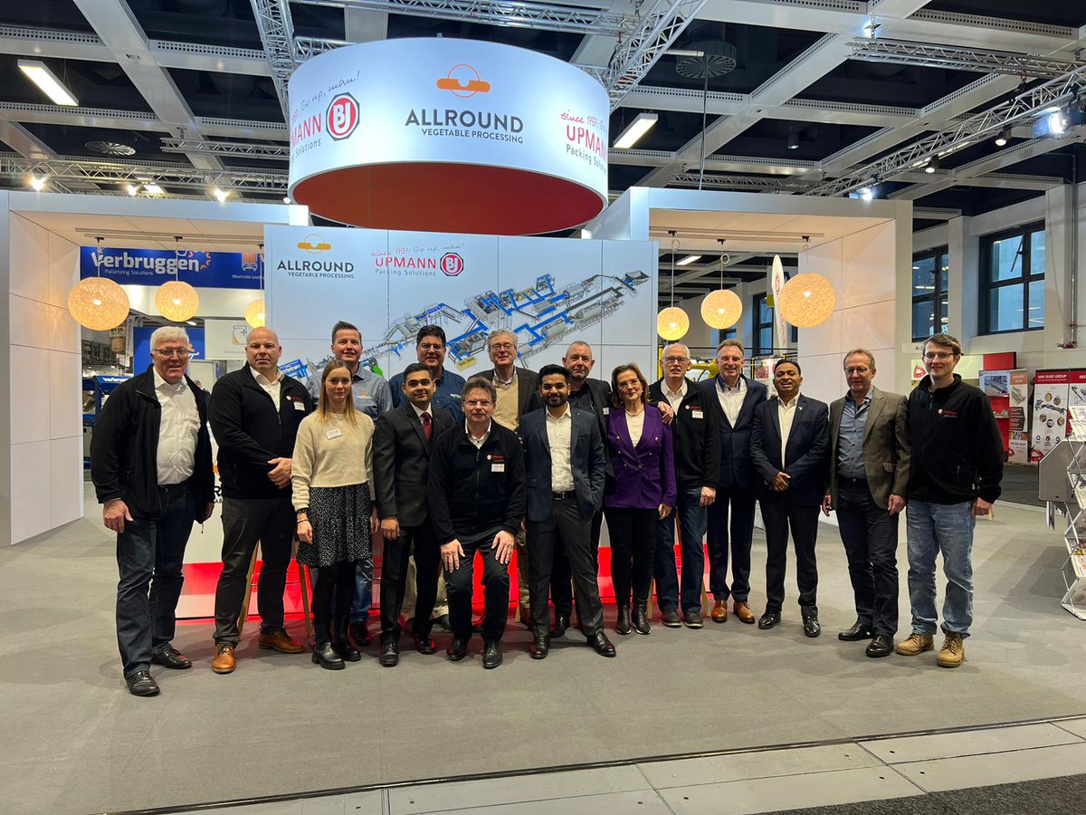 AllroundVP's tweet photo. It’s our second day at @FRUITLOGISTICA, Messe Berlin, Germany after a successful start. You are welcome to visit us at Stand A-30, in Hall 6.1
#Allroundvp #upmann #rietveldequipment #fruitlogistica2023 #vegetables #exhibition #trade #eventsuccess #berlin #messe #tradeshow https://t.co/XoALX0FUvv