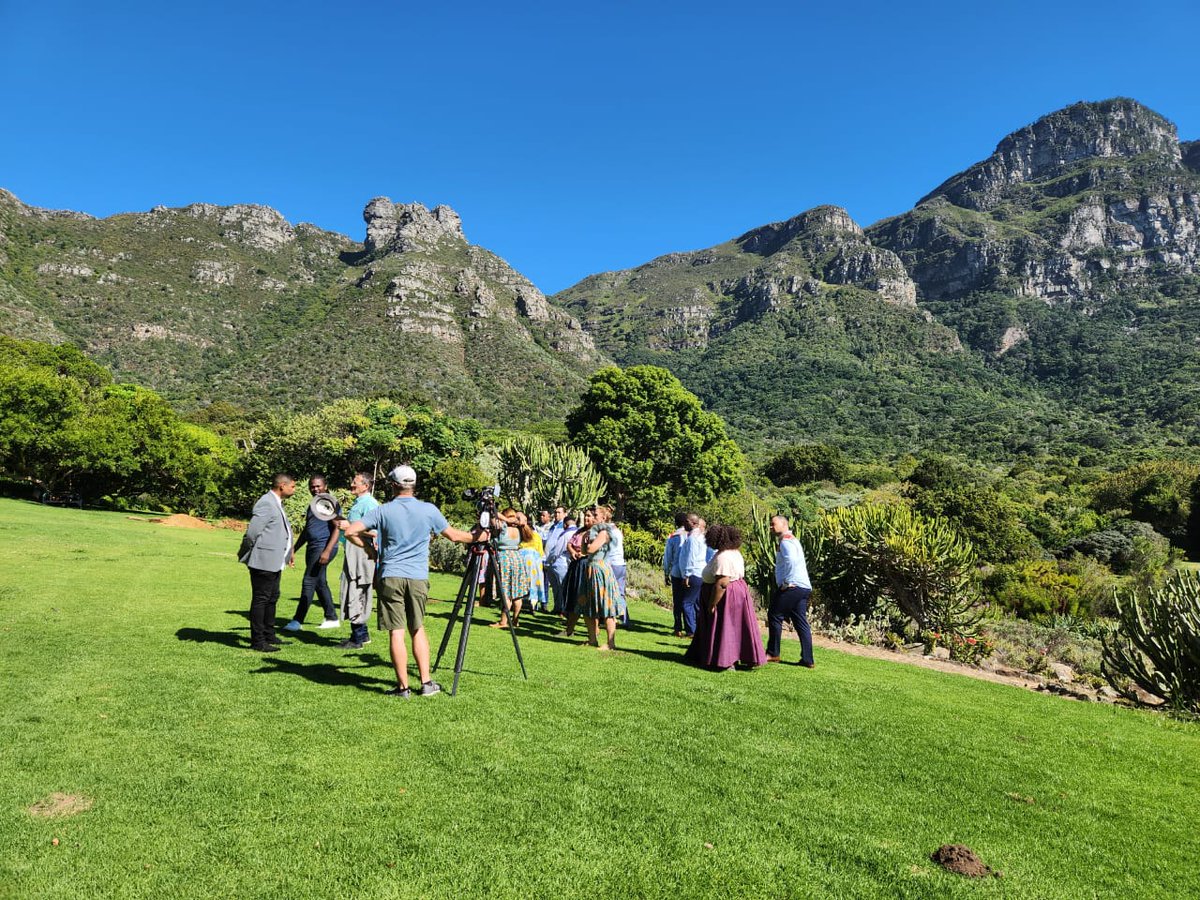 KirstenboschNBG's tweet photo. Some behind-the-scenes shots of news anchor and journalist Richard Quest from CNN, filming the Cape Town Opera in Kirstenbosch National Botanical Garden for his show Quest's World of Wonder.

#questworldofwonder #KirstenboschNBG #SANBI #CapeTownOpera https://t.co/VZewIqMckB