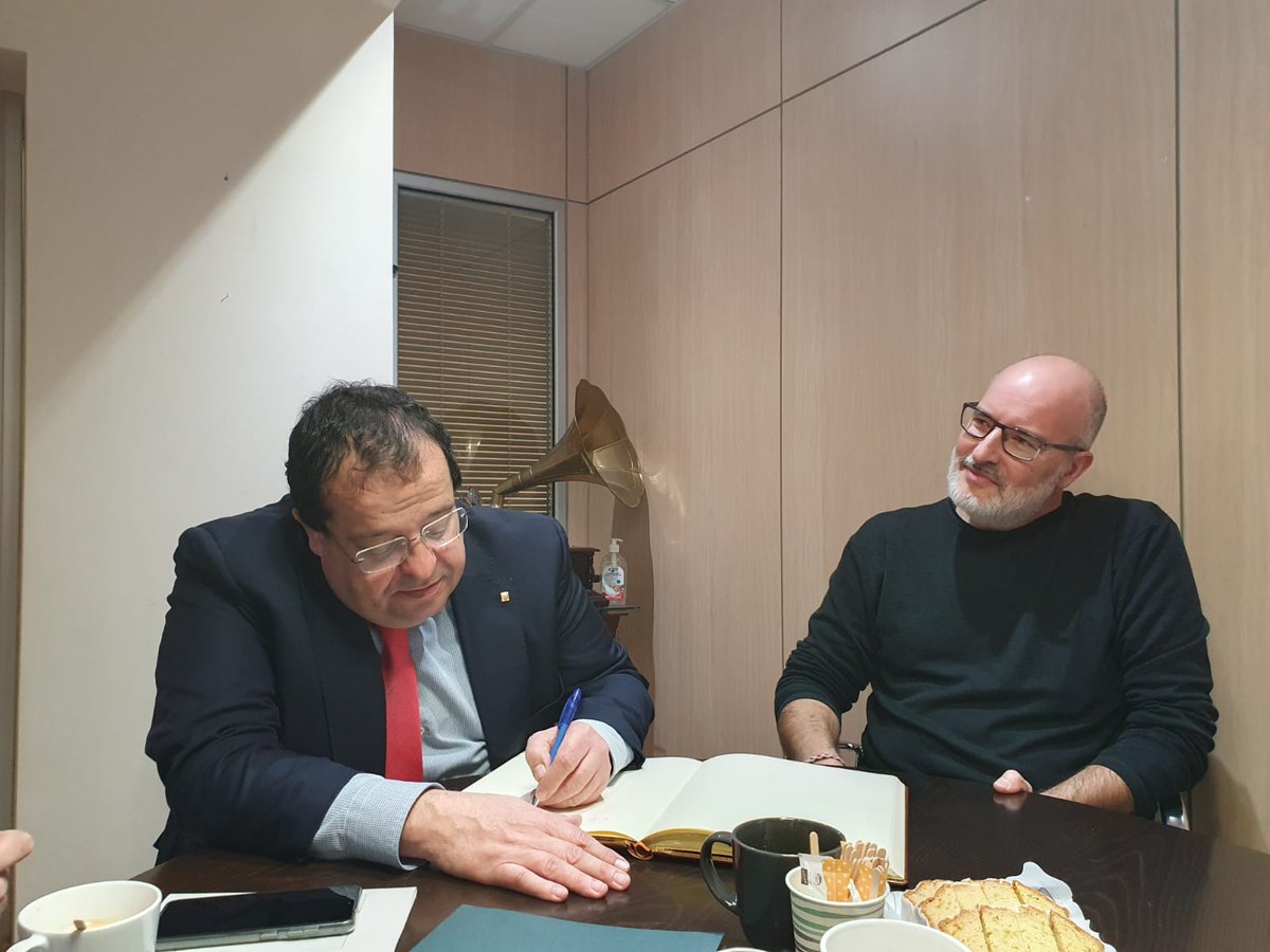 interiorcat's tweet photo. El conseller @joanignasielena es reuneix a l’@ajmediona amb l’alcalde @JuliSilvestre1 per analitzar la seguretat al municipi. “A Mediona hi ha 58,7 fets delictius per cada 1.000 habitants, notablement per sota de la mitjana de Catalunya”, explica. https://t.co/H9jcBr3eSL