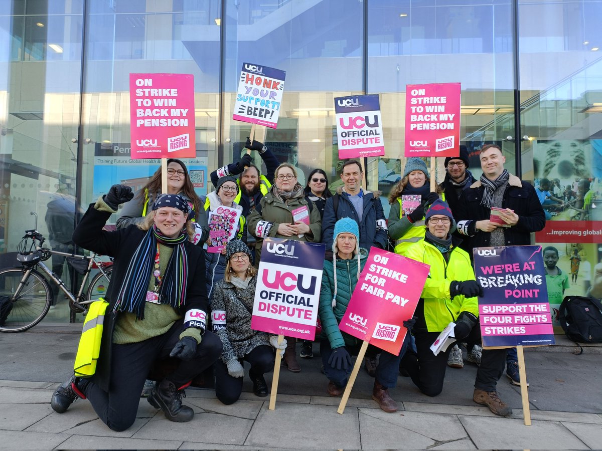 JohnDHoward8's tweet photo. Solidarity to all other @ucu members out on strike today from the LSTM picket lines! ✊✊✊
@ULivUCU2 #ucuRISING https://t.co/4hc4dCBmff