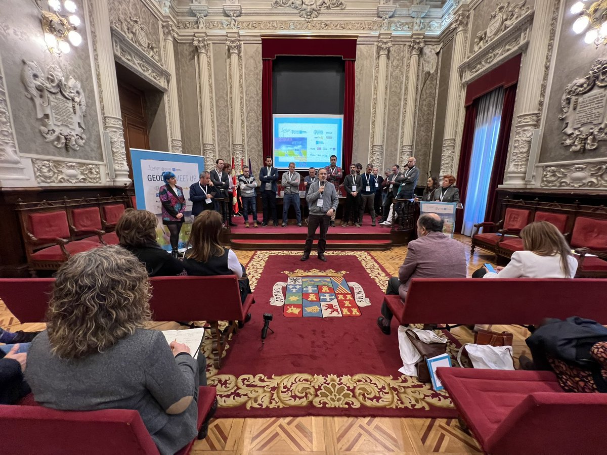 YoungForesters's tweet image. 🌳🛰️ Llega el espacio para la presentación de las empresas en el #GeoData #MertUp 
@diputacionPalen @ICONmultimedia @sngular @foraforestech @ECMfungi @FCesefor @agrestascoop @incamedio @edu_roam @roams_es @PEFCSpain @geosat_sat @visualeo @PC_UVa @quecoak #DataForest #ForestData