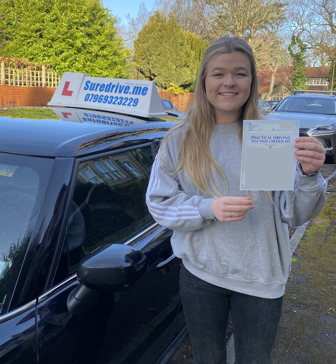 Suredrive_Me's tweet photo. Fantastic effort from Jess. An excellent 1st time pass with only 5 driving faults at Cardiff DTC today. Well done, super pleased for you! #drivingtest #drivinglessons #penarth #cardiff #barry https://t.co/fDuuVikwzC