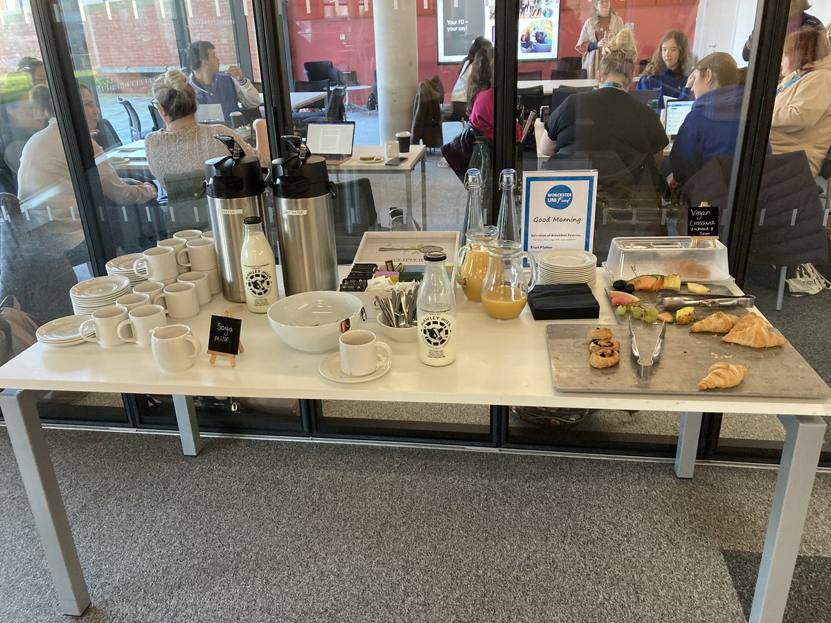 CAMH_UW's tweet photo. Together with @hscworcs we are having an #NSS themed breakfast this morning with students before our writing retreat @TheHiveWorcs. #StudentVoice https://t.co/d5rUX2ZIcw