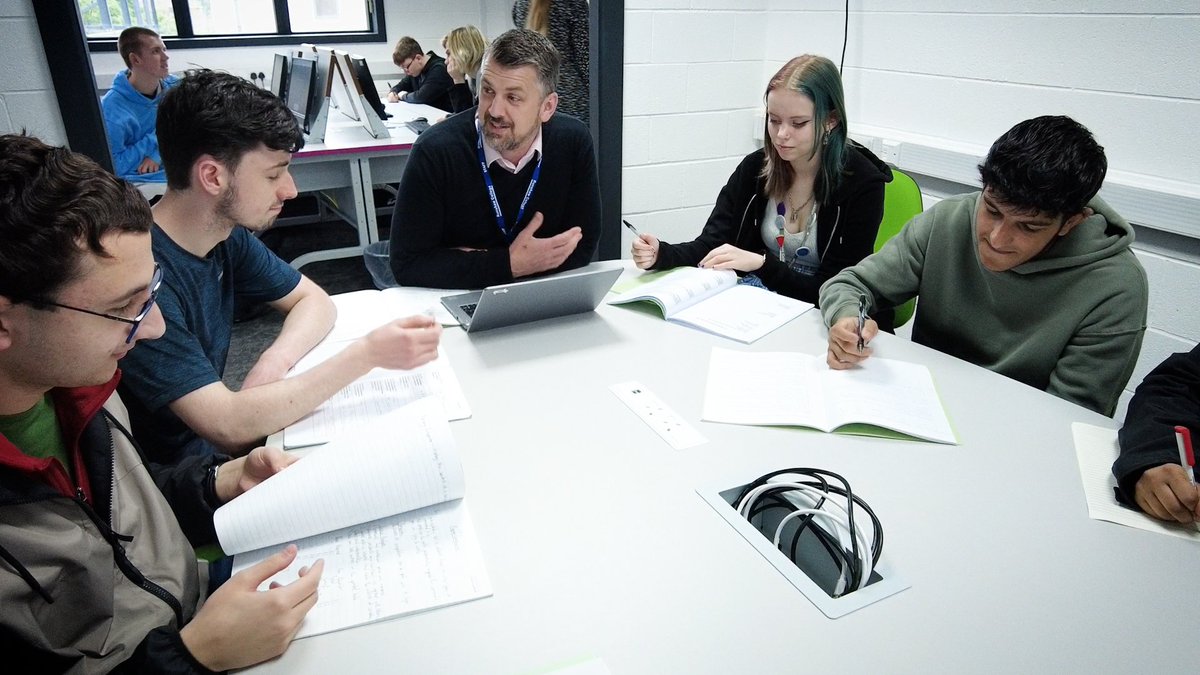 UK STEM Foundation tweet media