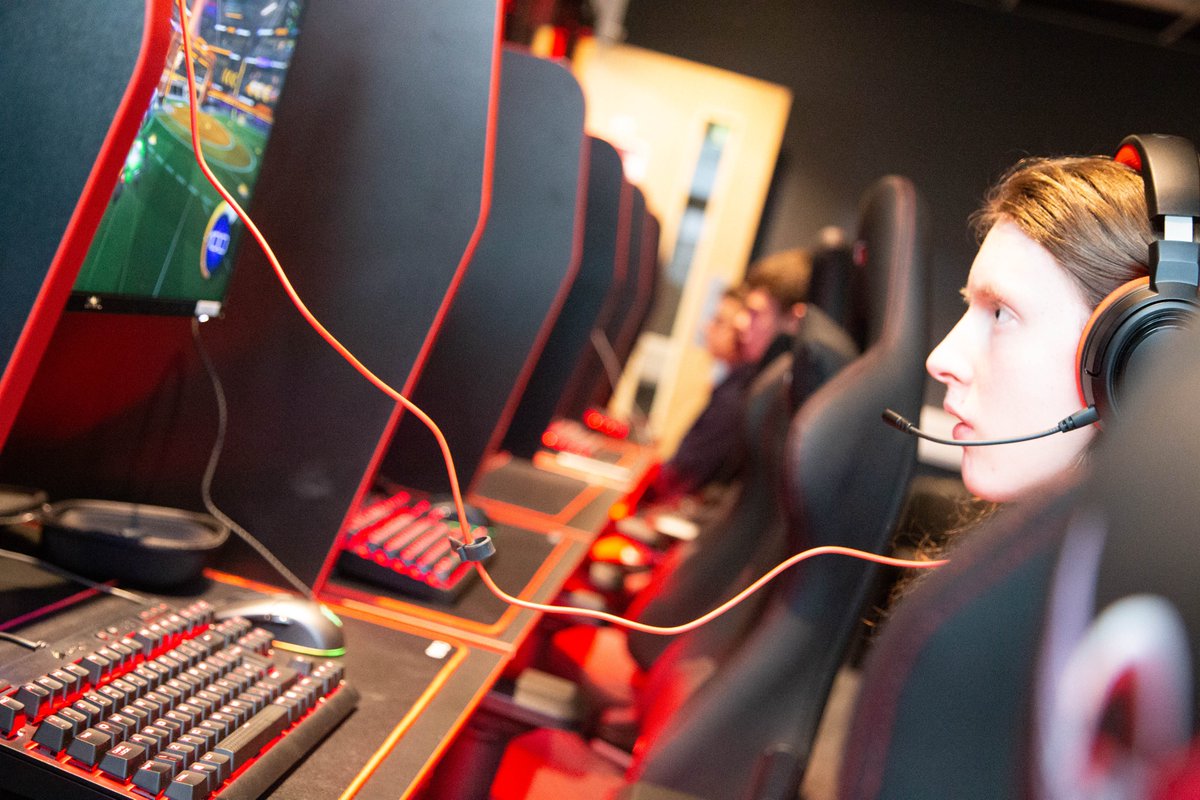 UK STEM Foundation tweet media