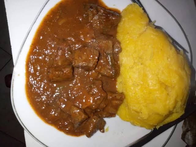 visionradio891's tweet photo. Lunch Break U-Request With @RoseBatunga91 Powered By @Airtel_Ug 
Goodafternoon 
#VisionBaseWithRoseB 
#VisionRadioFeelGoodIts2023 https://t.co/QH70CAJbkH