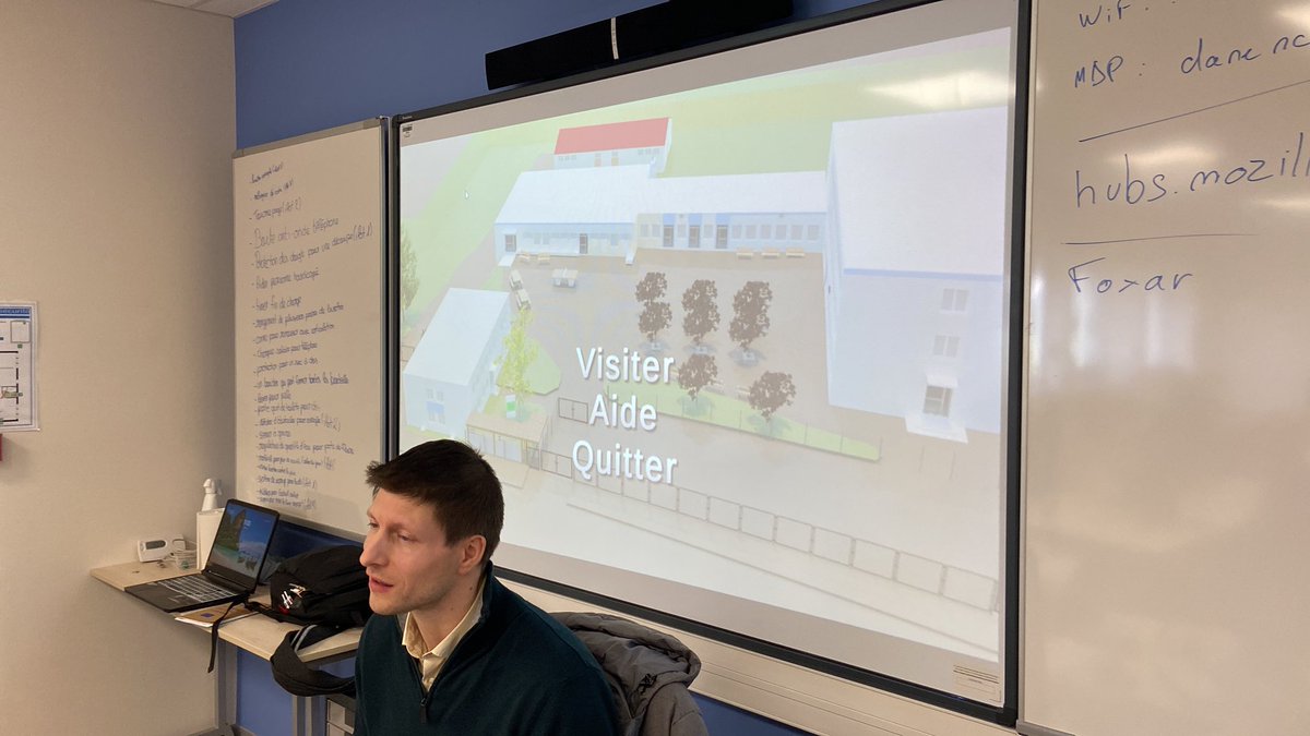 Le groupe de travail #VR (Réalité Virtuelle) de l’académie en réunion aujourd’hui au #Lab du collège de Hartzviller <a href="/acnancymetz/">Académie de Nancy-Metz</a> <a href="/dane_nancy_metz/">DRANE Nancy-Metz</a>