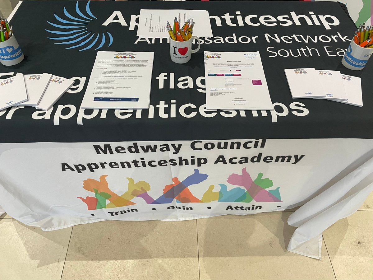 jobudd's tweet photo. Flying the flag for apprenticeships!  @NetworkSeaa and supporting @CXKLtd apprenticeships fair at @MidKentCollege for National Apprenticeship Week.   #NAW2023 #Medway_Council #SkillsforLife https://t.co/aLhIhAmIrH