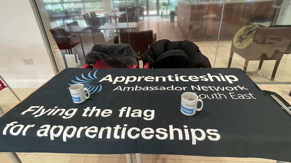 jobudd's tweet photo. Flying the flag for apprenticeships!  @NetworkSeaa and supporting @CXKLtd apprenticeships fair at @MidKentCollege for National Apprenticeship Week.   #NAW2023 #Medway_Council #SkillsforLife https://t.co/aLhIhAmIrH