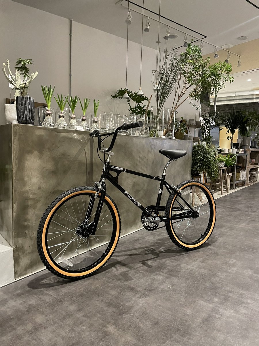 better_fukuyama's tweet photo. 若い方には新しく
知ってる方には懐かしい
オールドスクールなBMX https://t.co/R0QALjA1ES