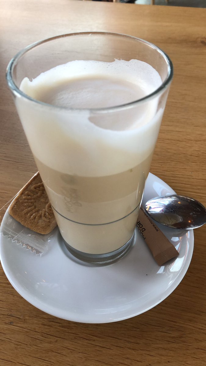 SomersKarin's tweet photo. Werkbespreking over @MijnGroeneLoper bij Restobar MAMA. Niet verkeerd ☕️ https://t.co/2UQHuaVD31