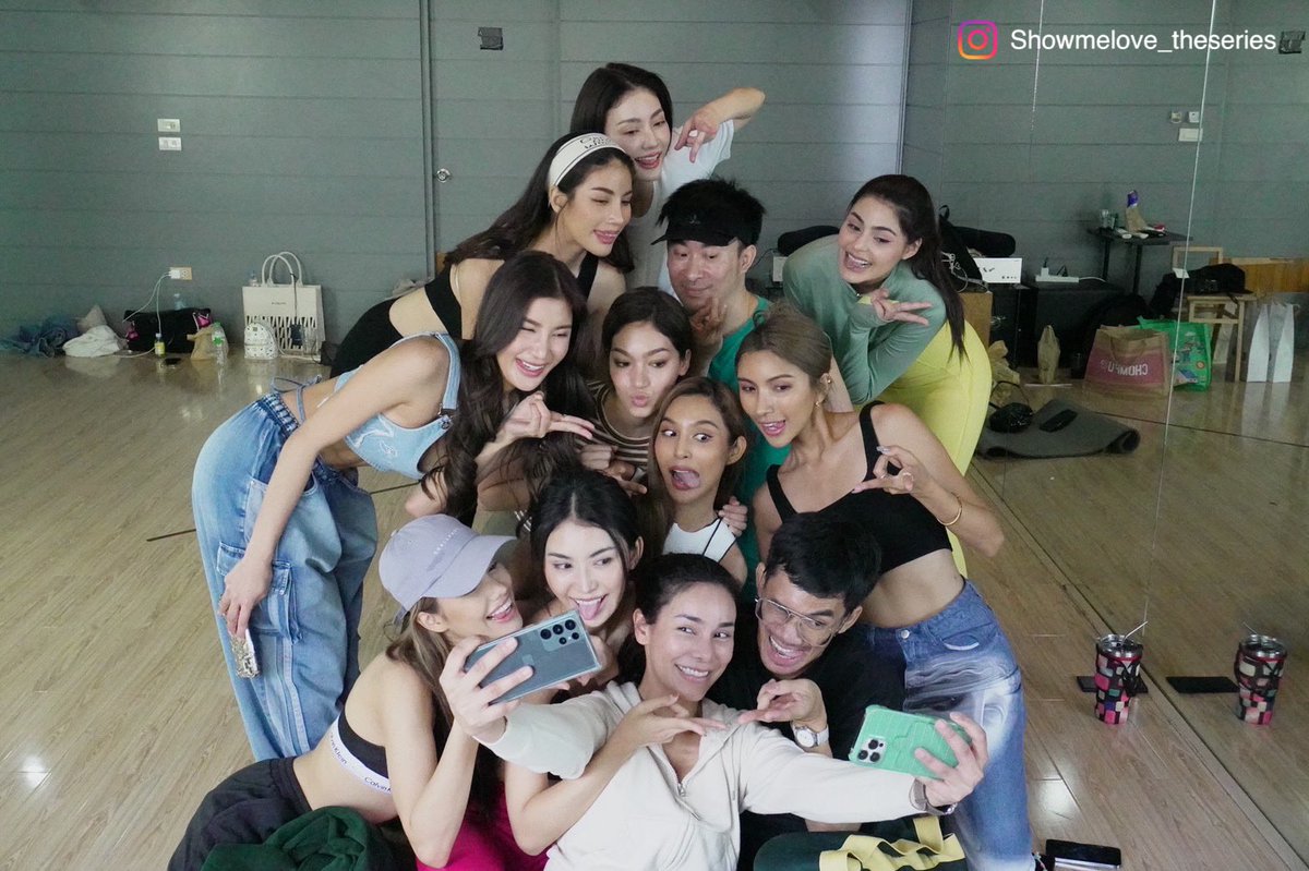 MGIBeyond's tweet photo. เหล่าตัวแม่ MGT2022 x 2023 
จะมาทำอะไรนั้น รอติดตามนะคะ 
Coming soon !!!🔥

#Showmeloveแค่อยากบอกรัก
#ShowmeloveTheSeries https://t.co/FlVd1aAVaG
