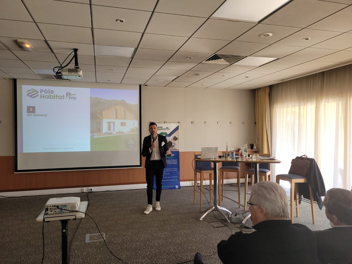 HabitatFFB's tweet photo. Rencontre @HabitatFFB PACA-Corse, + de 100 pers : #RE2020 extensions, Carnet d’Information du Logement, renforcement du #CRC Contrôle des Règles de Construction, #REP Bâtiment, baromètre annuel de l’Observatoire National du Cadre de Vie #ONCV par @opinionway https://t.co/sarRZAjNny