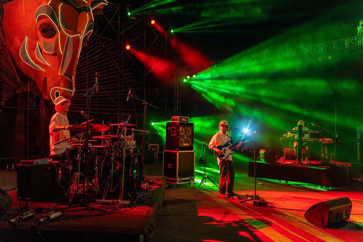 Ground Control tweet media