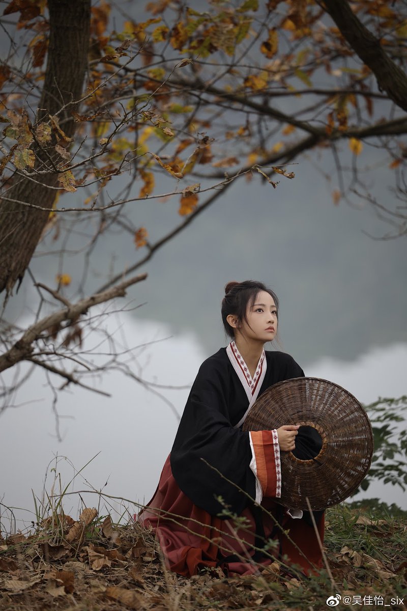 mdramagirl's tweet photo. [Thread #1semaine1actrice #1semaine1acteur #1week1actress #1week1actor]
▪️ #WuJiayi (#吴佳怡). https://t.co/zrsi1d9YU3
