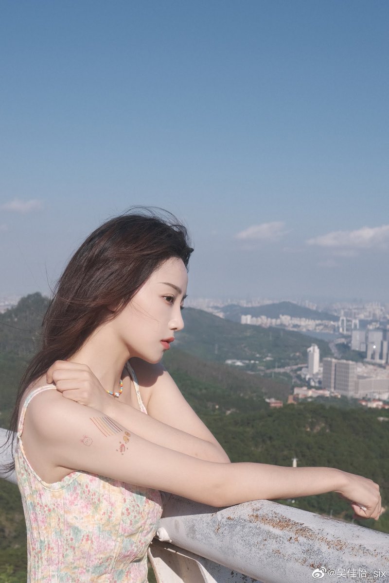 mdramagirl's tweet photo. [Thread #1semaine1actrice #1semaine1acteur #1week1actress #1week1actor]
▪️ #WuJiayi (#吴佳怡). https://t.co/smEei1RrzF