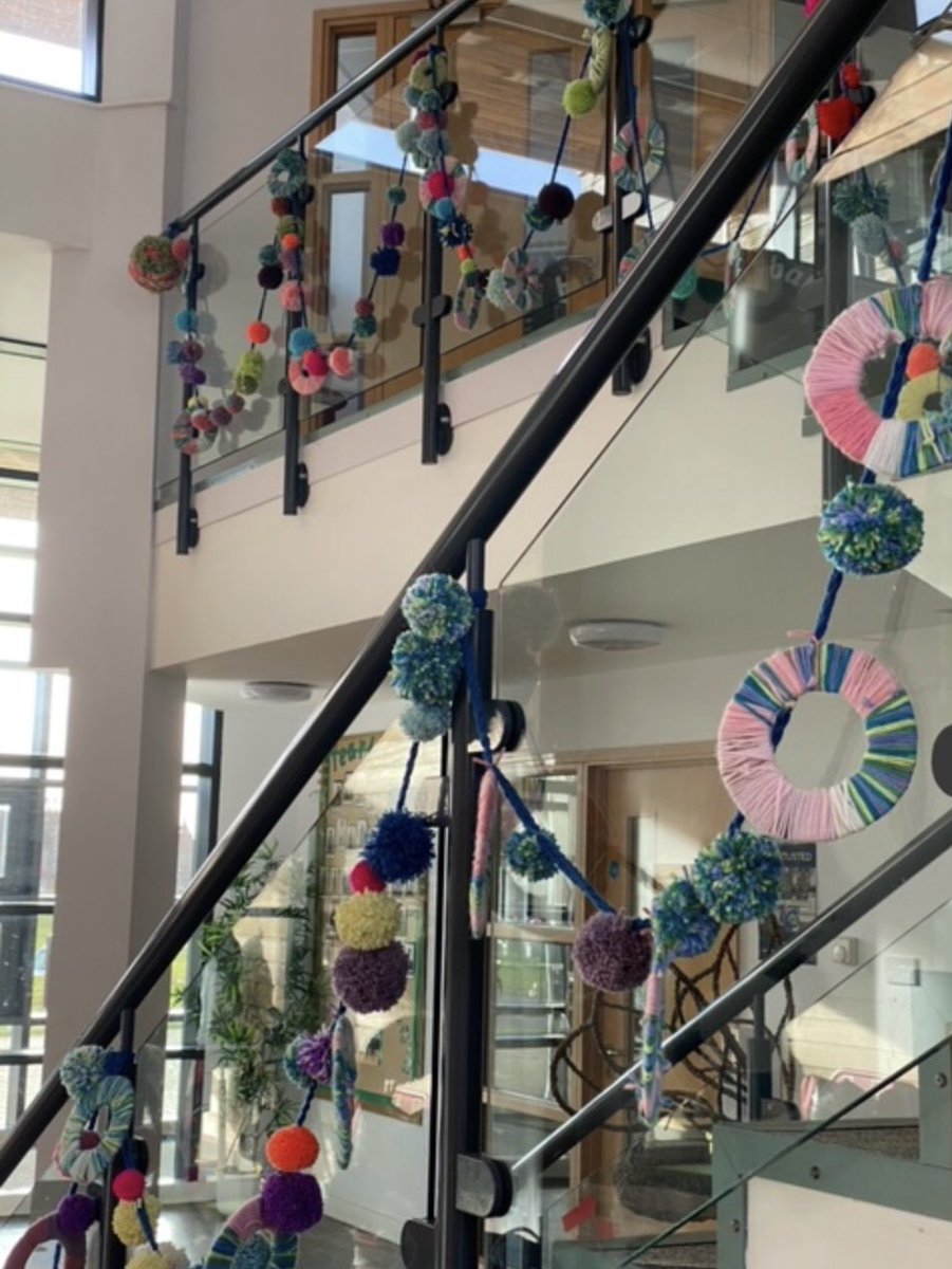 EmbleyArt tweet media