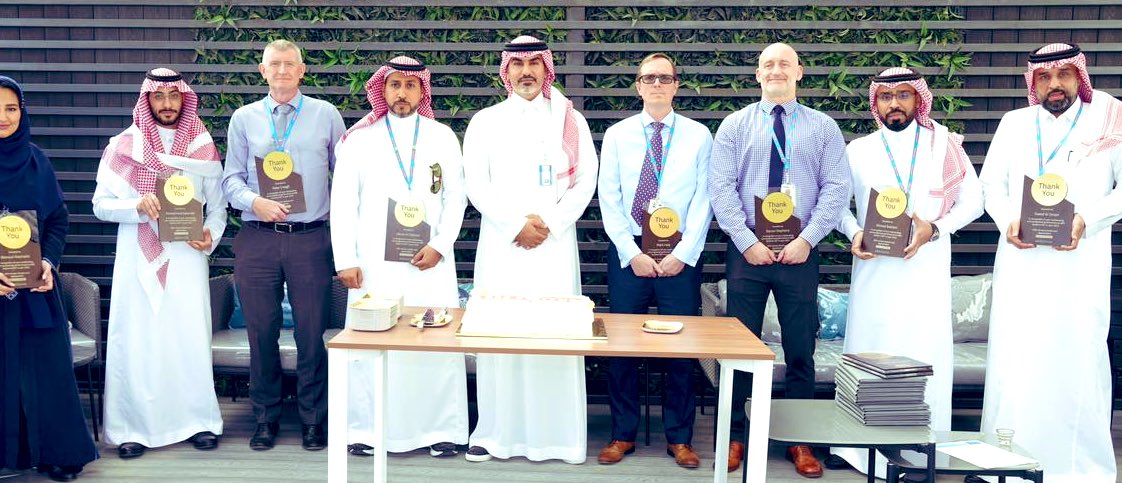 BAES_AI's tweet photo. كعادة الشركة دائما بالاهتمام بالموظفين المميزين، تم تكريم عدد منهم من قبل الرئيس التنفيذي د. عبداللطيف آل الشيخ نظير أدائهم الذي تجاوز التوقعات في عام ٢٠٢٢.
نشكرهم ونتوقع منهم المزيد في ٢٠٢٣. https://t.co/1Uj1y4cL5y