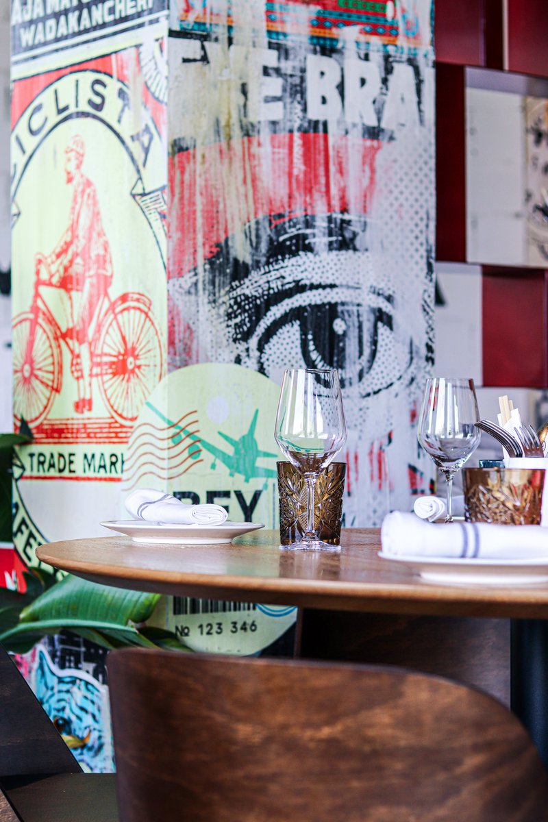 Marzo con M de Moemia, reserva con nosotros, ¡te esperamos!

📍 Avda. de los Andes, 8
RESERVAS ➡ LINK EN BIO

#somosMoemios #Moemia #tabernaviajera #taberneros #deaquiydealla #muymoemios #goodvibes #marzo