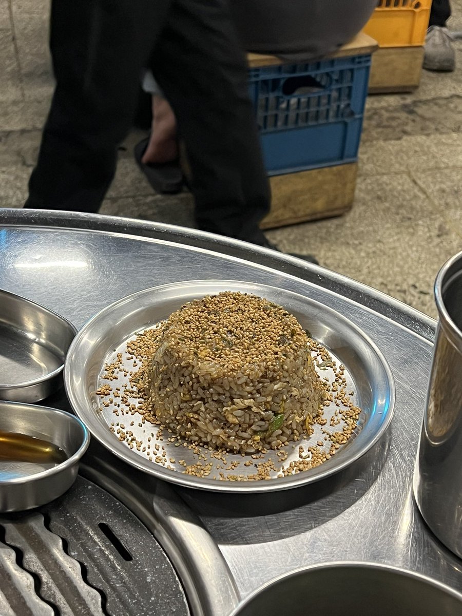 fldzh2022's tweet photo. フェギ近くサムギョプサル맛집🥩🍴
📍고기하다をご紹介します！

美味しいのはもちろん！！
価格がリーズナブルですっごいお得です🫢🔥
モクサル＋サムギョプサル600gが
29,000원で食べられちゃいます！
他のサムギョプサル屋さんでは200g、14000원ぐらいだったので、本当にお得だと思います！😌 https://t.co/HfPQe4EZK3