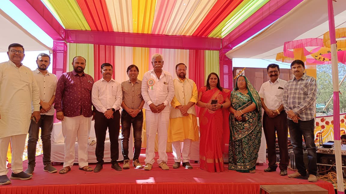 maltibenbjp's tweet photo. આજ રોજ પરમ પૂજ્ય શ્રી ધણીમાતંગ દેવ ની જન્મજયંતિ મહોત્સવ નિમિતે શ્રી ગણેશનગર મહેશ્વરી સમાજ મધ્યે હાજરી આપી. #dhanimatangdev #janmjayanti https://t.co/Z5JYYNEI5u