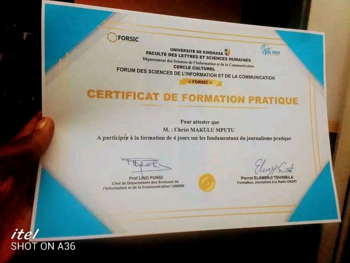 ForsicCenter's tweet photo. Sur notre actif: Formation avec le Journaliste #Piertot_Elamenji de la @radiookapi https://t.co/G5lRuOUxlZ