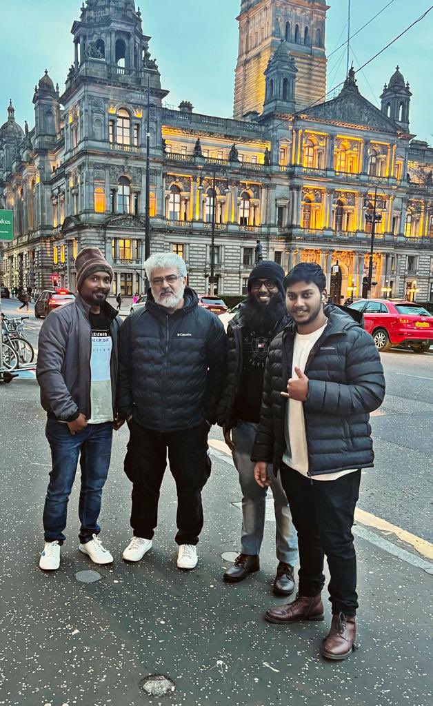 cineulagam's tweet photo. #AK latest click from #UK 🔥

#AjithKumar #Ajithkumar𓃵 #Ajith #ajith62 #AjithKumar62 #AK62Update #AK62WithLycaProductions #AK #Cineulagam https://t.co/nnHDALDocC