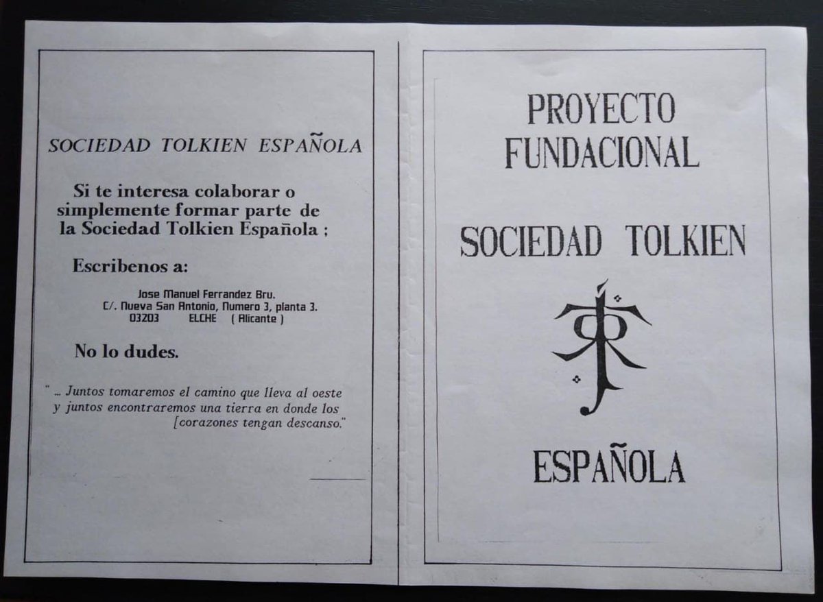Aiya tolkiendili, hoy cumplimos un año más. 👏
Una fría noche de febrero del siglo pasado, hace ya 32 años, tuvo lugar una reunión en una acogedora cafetería, que marcaría el inicio de un camino largo y fructuoso. Quizás la palabra que mejor define lo sucedido sea “inesperado”.