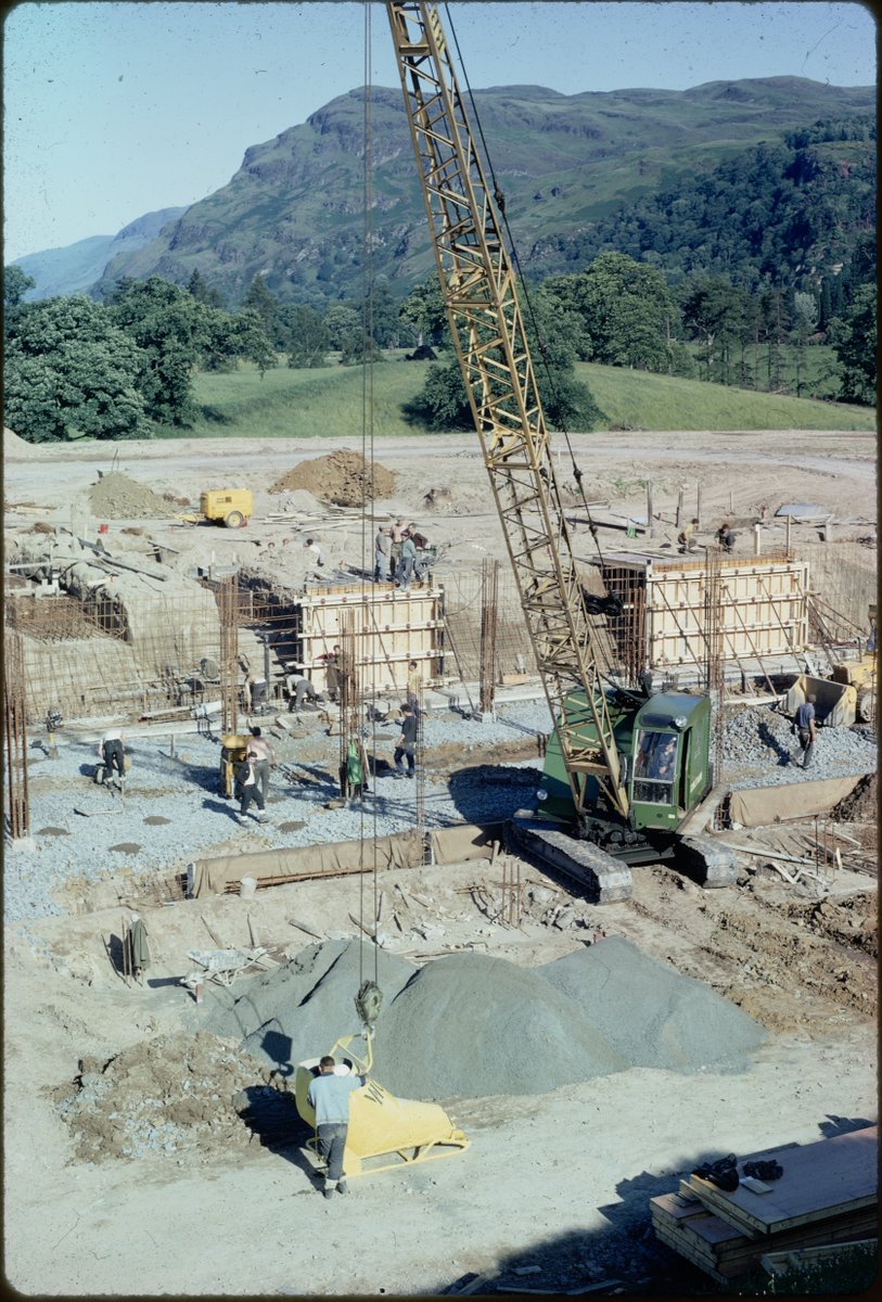 unistirarchives's tweet photo. Amazing image from 1970 of work beginning on @StirUni library @isstirling from our colour slide collection - reproduced using our #StirScanStudio
#ThrowbackThursday #TBT @StirAlumni https://t.co/TogcKEc1Bm