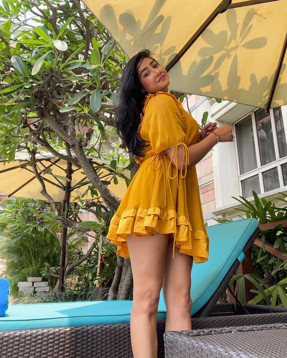 S0FIA_OFFICAL's tweet photo. #SofiaAnsari #Official 🌹💋 https://t.co/5PVCXhrTnw