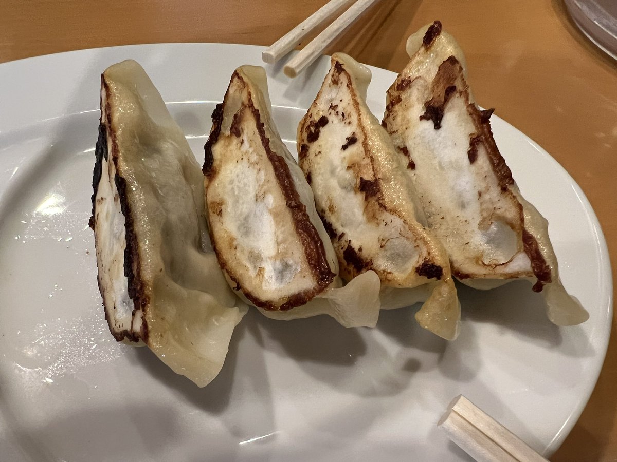 HOKKORIsun_f's tweet photo. 久しぶりにラーメン＆餃子

#たけよし　#室蘭 https://t.co/DamMeAESbb