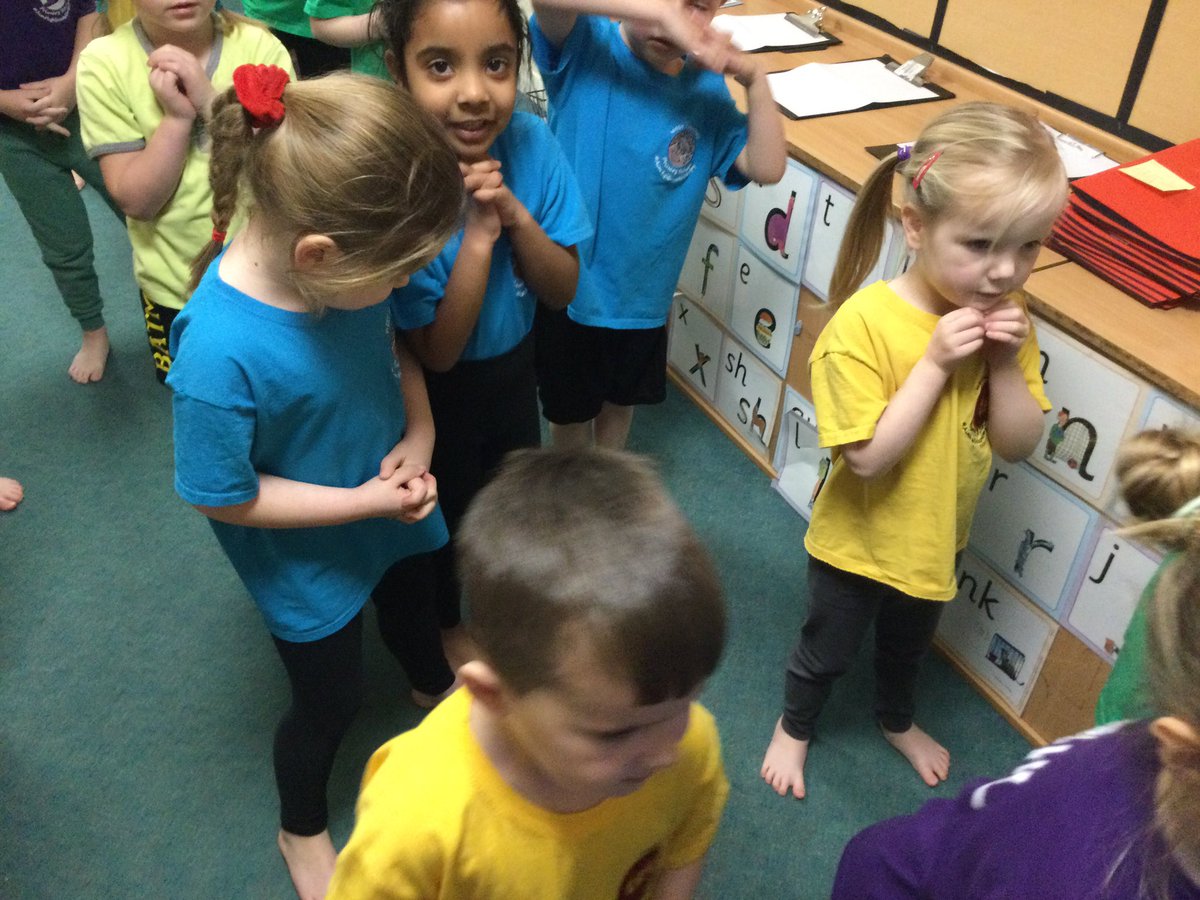 WMPrimaryF2's tweet photo. We couldn’t use the hall today for PE so we managed to do some exercises in the classroom. We even managed to get our heart rates up!#superexercising https://t.co/ZpqZPkW3cy