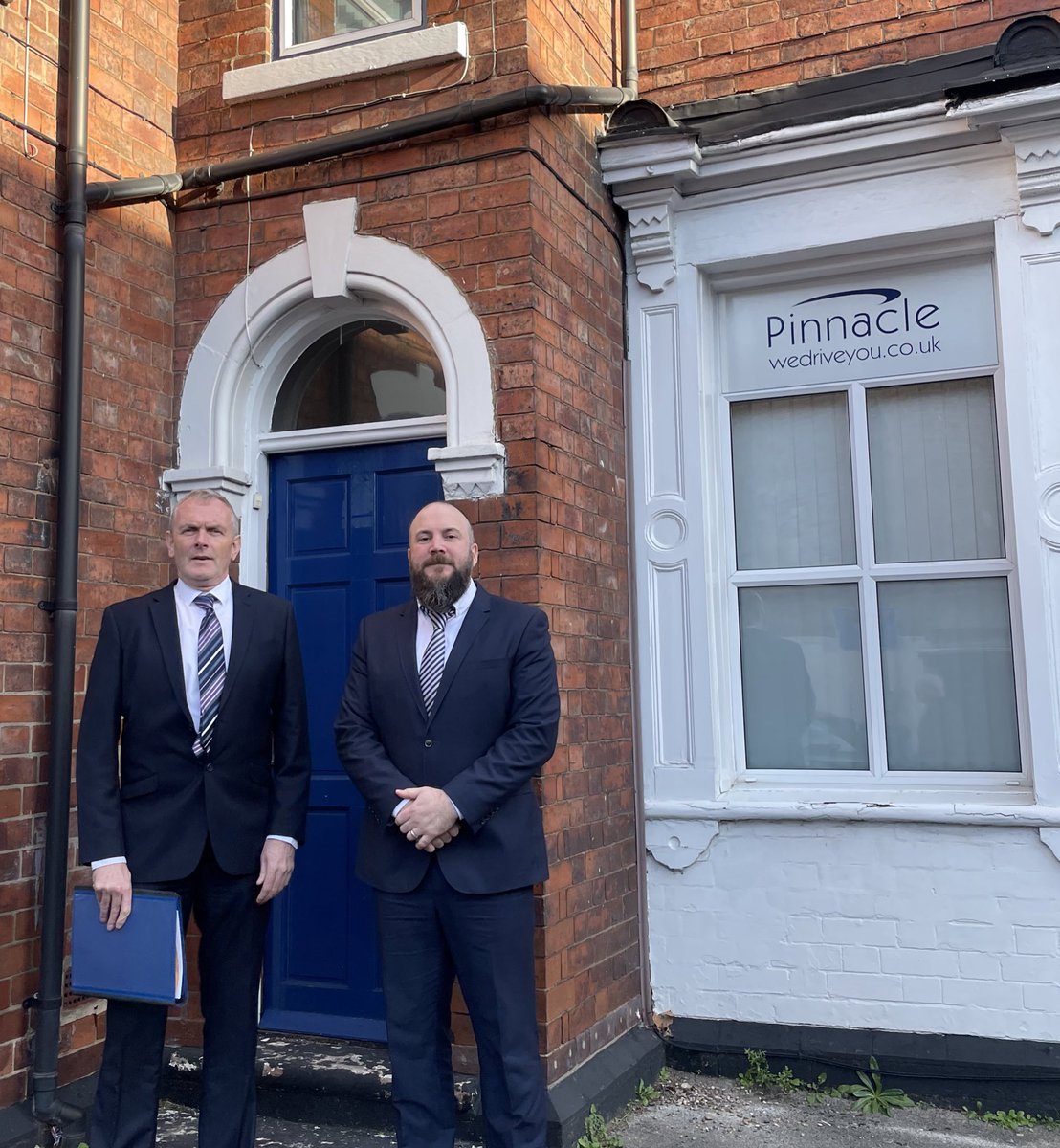 PinnacleCars's tweet photo. Congratulations to Mike Neylon (left) who today signed his Birmingham South franchise with our Commercial Director Alistair. https://t.co/jMnFbXVz50
