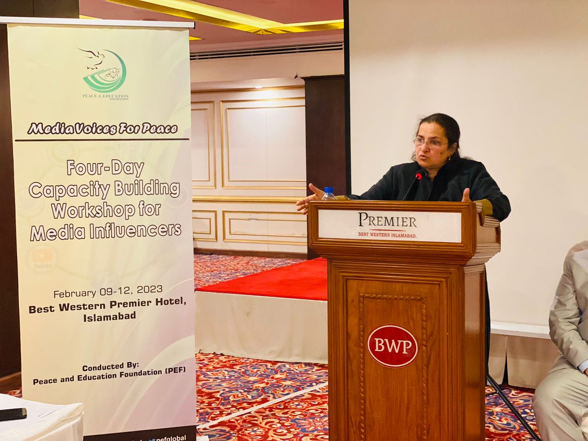 pefglobal's tweet photo. We are glad to have Miss Naseem Zahra in our 4Day Media Voices for Peace Fellowship.
She talked about media ethics of disagreement. She explained comprehensive overview of the topic, including an explanation of the different approaches to media ethics in disagreement.
#Peace #PEF https://t.co/H9DMT3v8uY