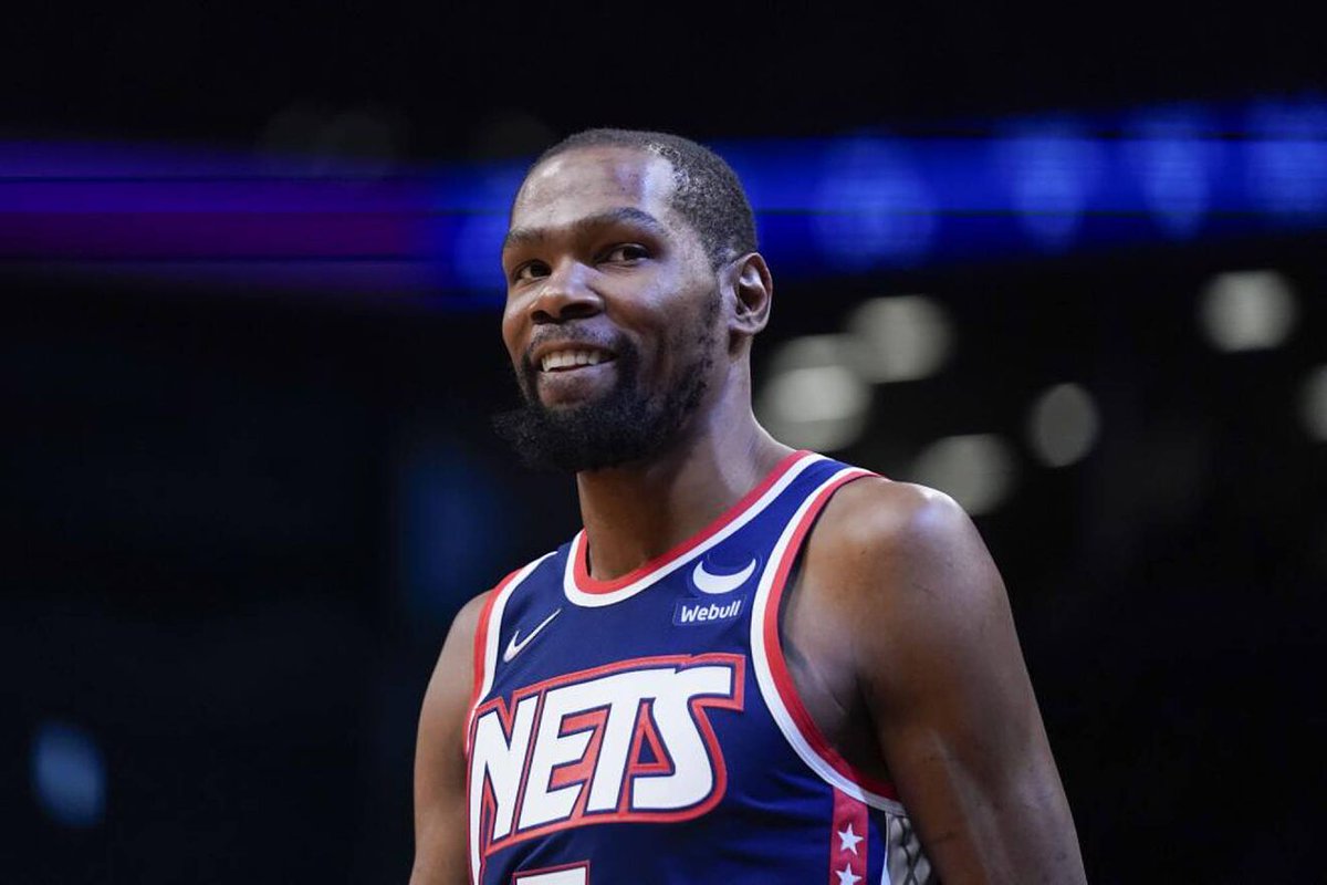 NBACVP's tweet photo. ❗❗❗KEVIN DURANT A #SUNS 💣💣💣

Los #Nets reciben a Mikal Bridges, Cam Johnson, Jae Crowder, cuatro picks de primera ronda y un swap para el 2028.

También va a #Phoenix TJ Warren. 

(@wojespn). https://t.co/ouzmO6Emun