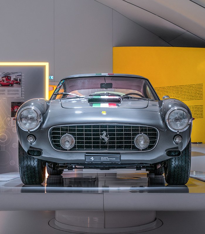 MuseiFerrari's tweet photo. There’s something undeniably magic about this #Ferrari250GTSWBCompetizione (1959) on display in Modena. 😍

#Ferrari #MuseiFerrari #FerrariForever https://t.co/1WWKt4FlaF